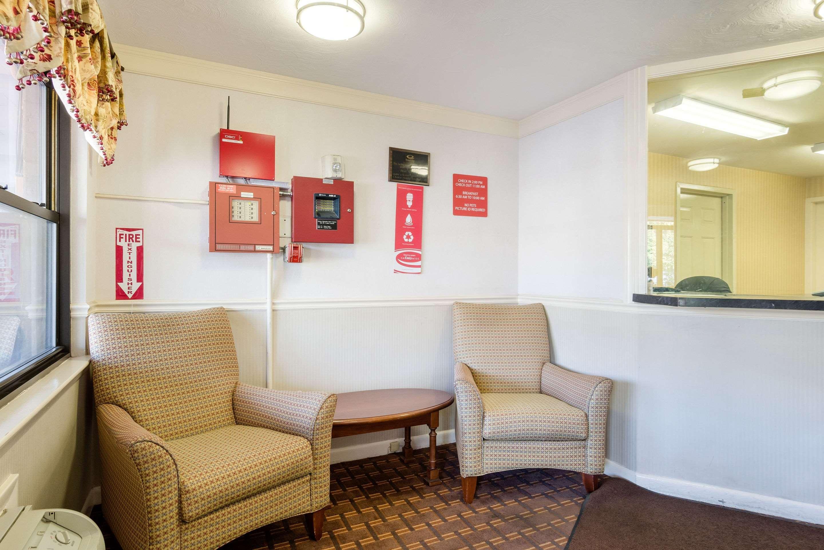 Econo Lodge Boston-Malden Exterior photo