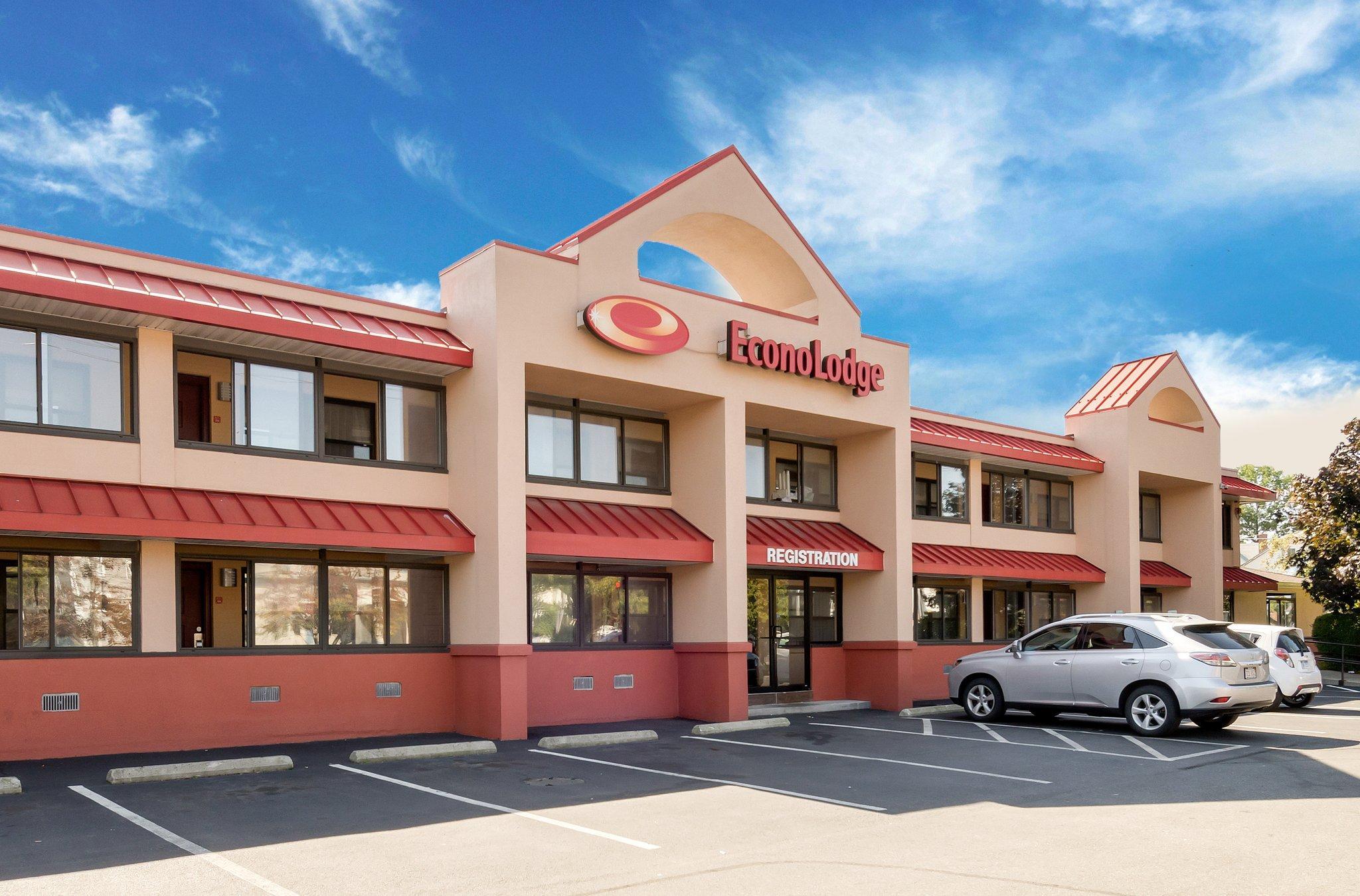 Econo Lodge Boston-Malden Exterior photo